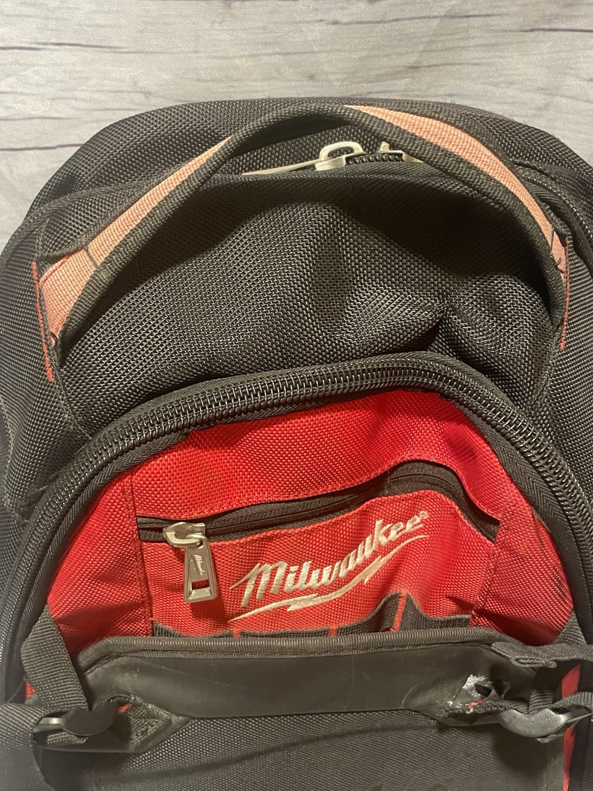Milwaukee 48-22-8200 35-Pocket Impact Resistant 1680 Ballistic Backpack *READ*