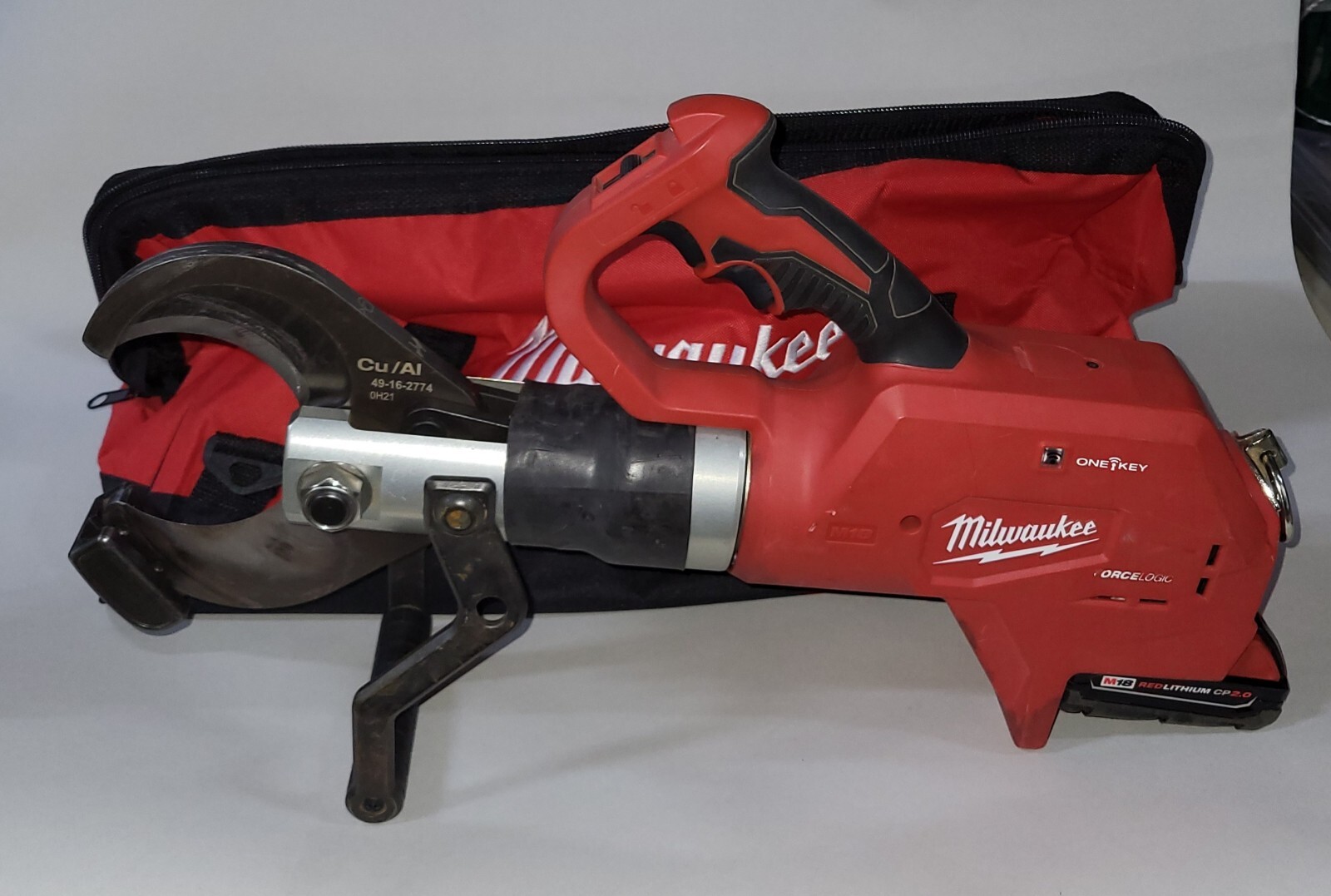 NEW Milwaukee Bag 24″ long Fits Underground Cable Cutter 2776-20 BAG ONLY