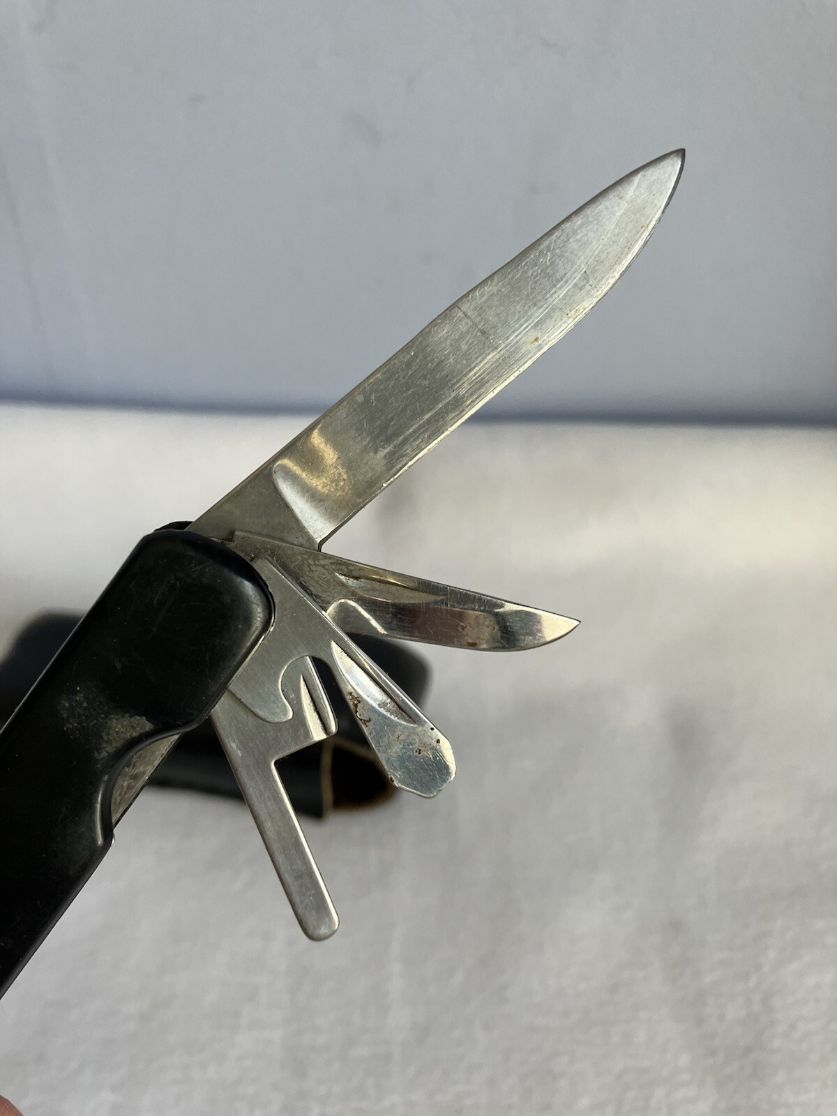 Servistar 9-in-1 Multi tool With Leather Case For Belt
