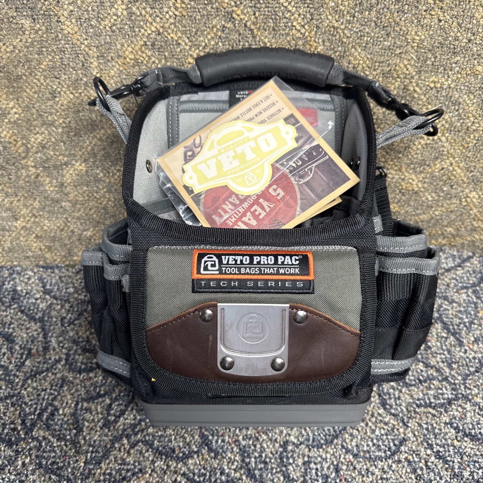 Veto Pro Pac TP5B Five Pocket Small Tool Pouch w/ Base- NEW