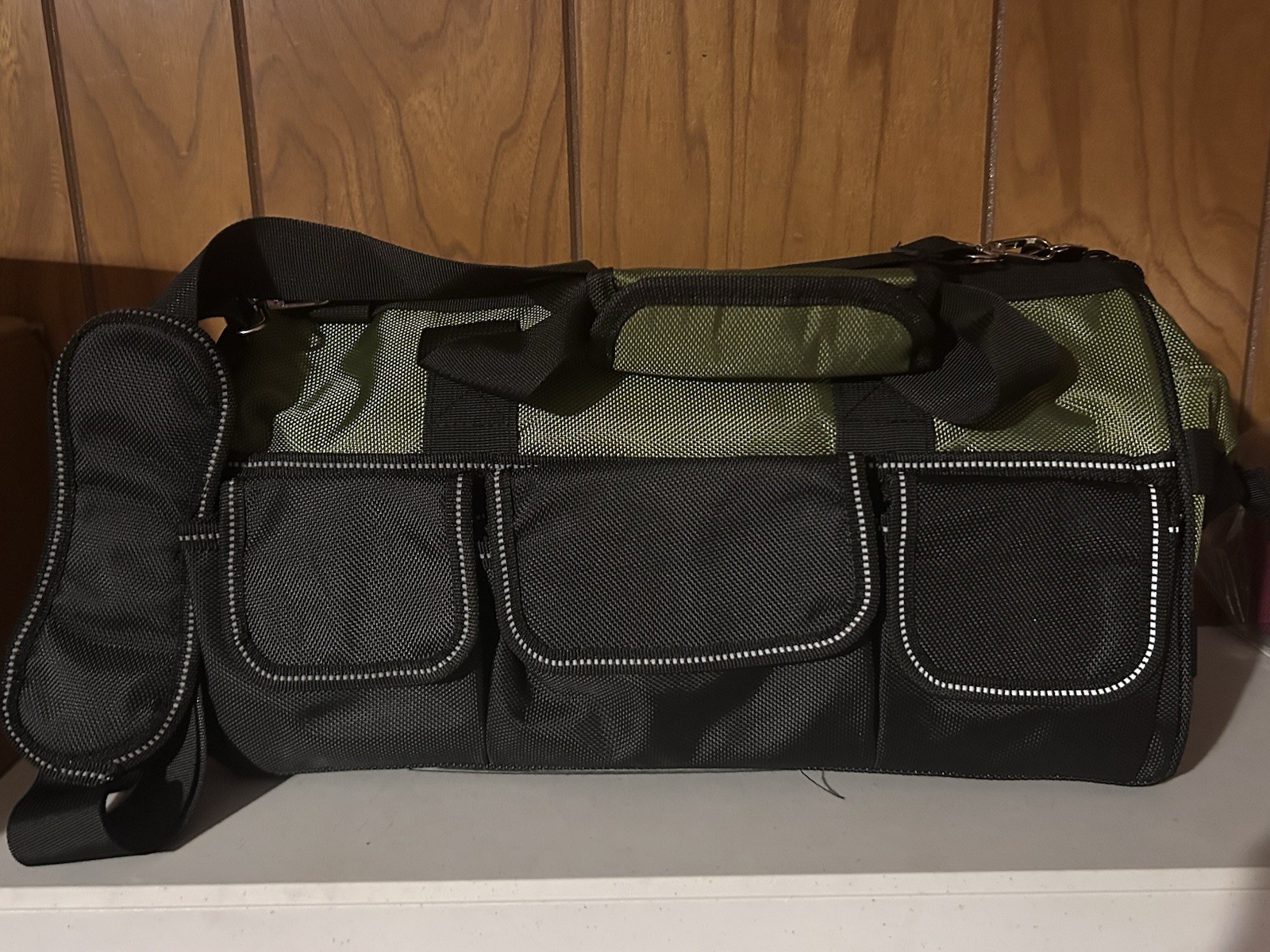 16 Inch Tool Bag with 25 Pockets Heavy Duty with magnetic wrist strap, Tool Belt