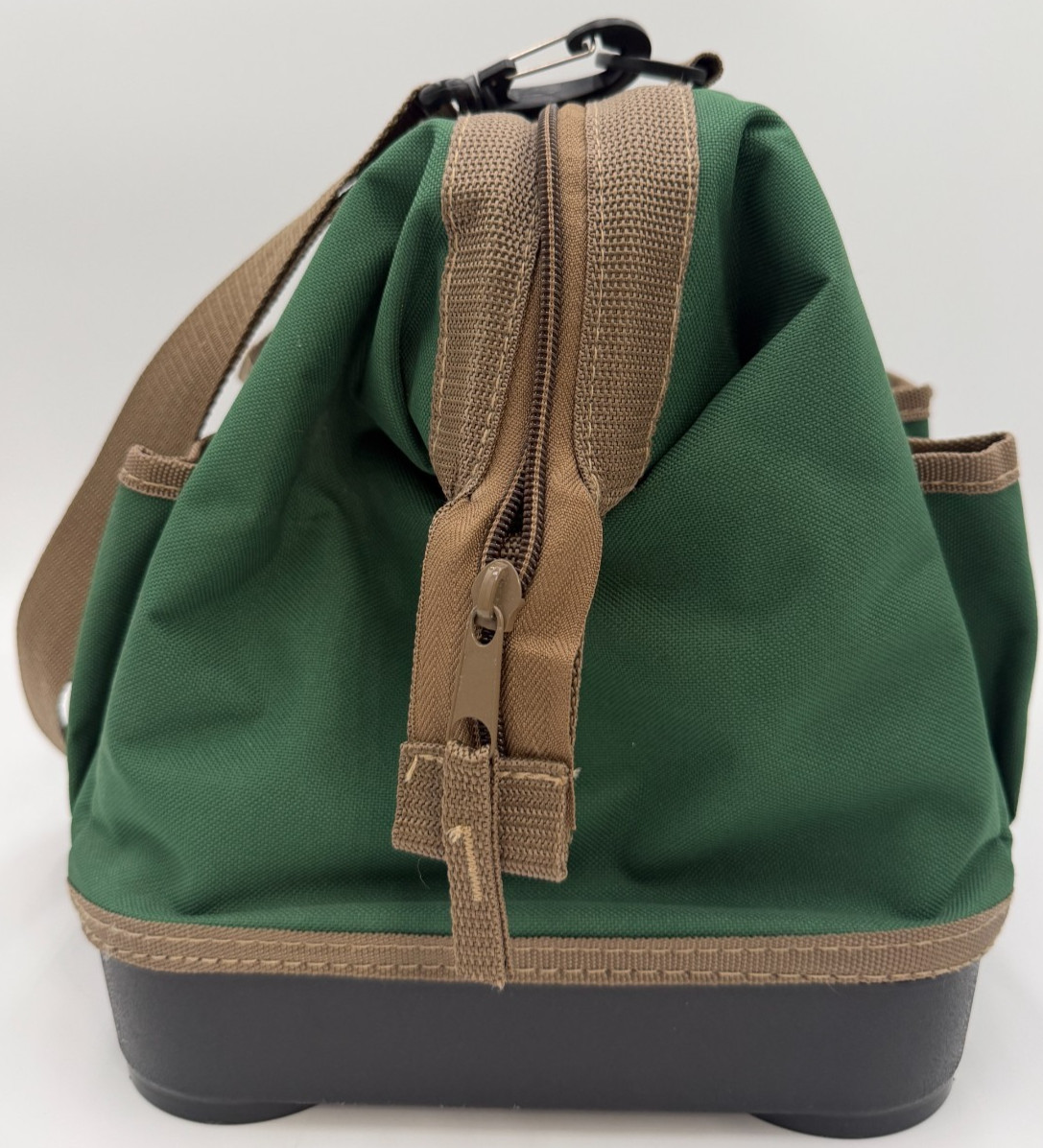 Stanley 16 inch Open Mouth Tool Bag W/ Shoulder Strap Green Hard Bottom Rare