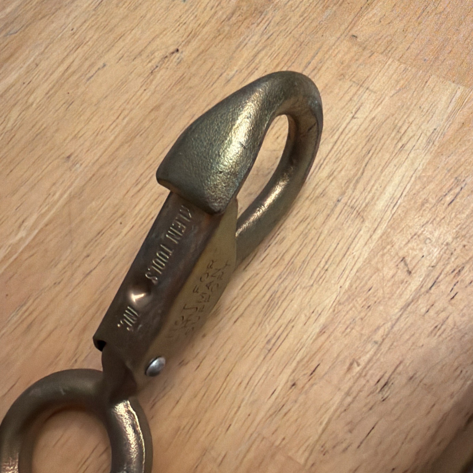 Klein 443A General Purpose Forged Snap Hook 1″ Eye, 5-1/2″ Pre-Owned $25.97 Each
