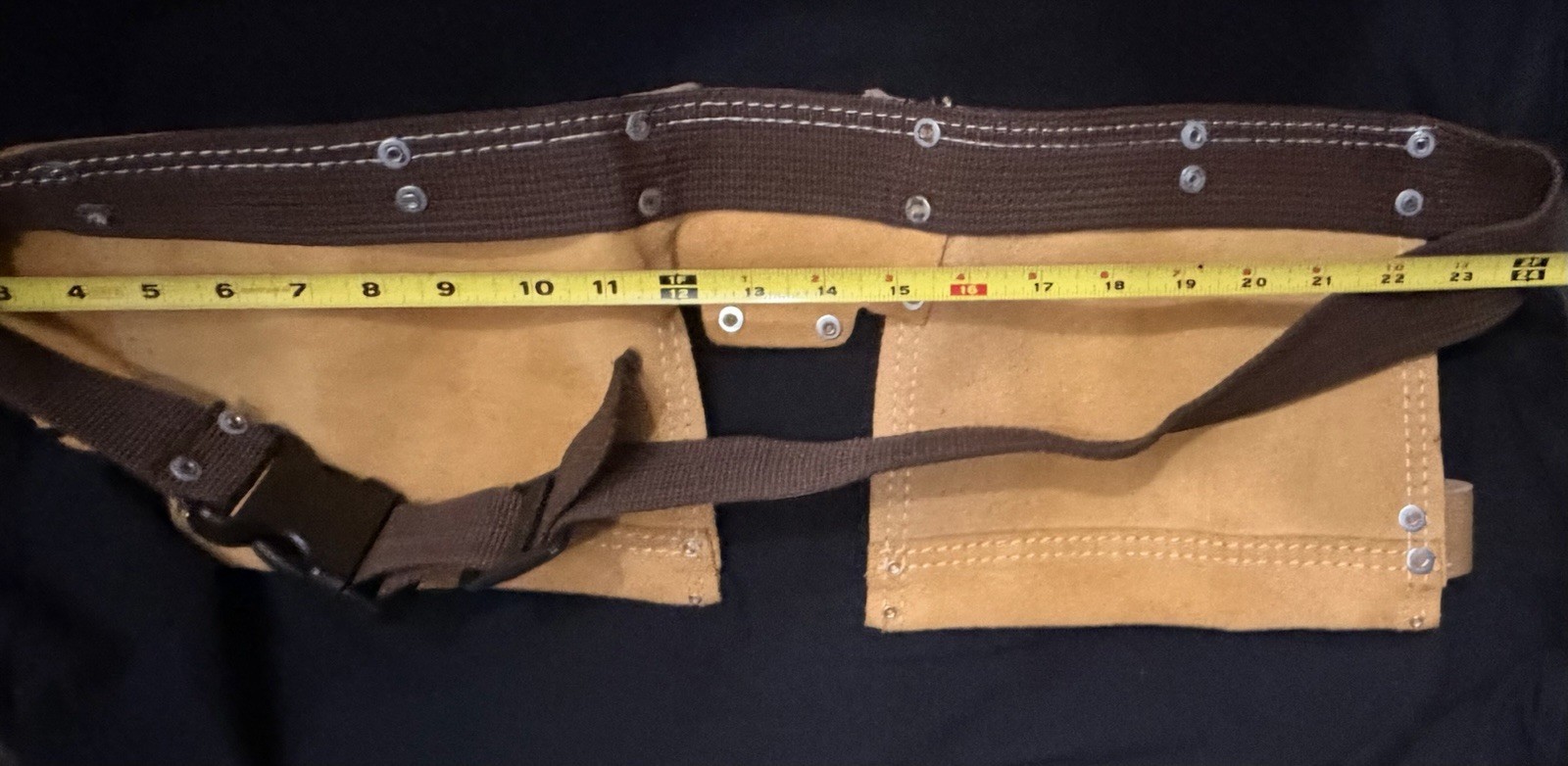 Preowned Unbranded EUC Leather Tool Pouch With Nylon Belt