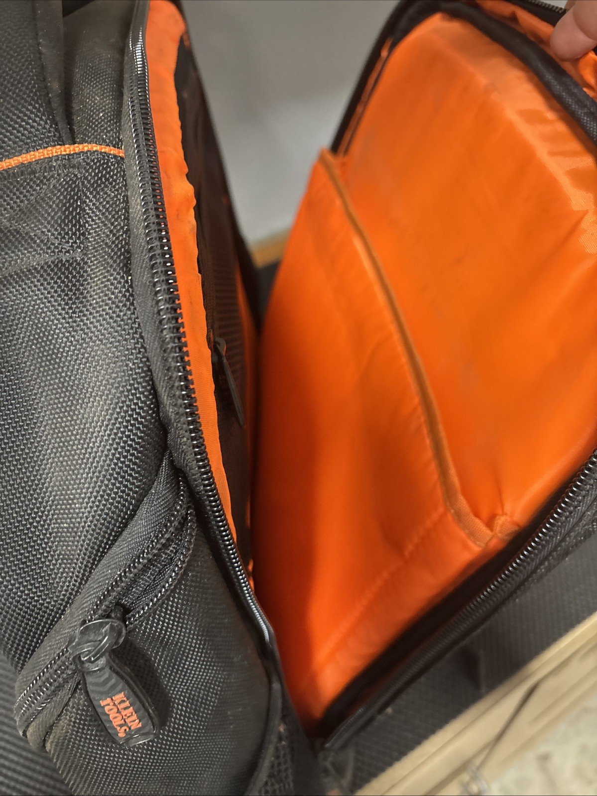 KLEIN 55603 TRADESMAN PRO TABLET BACKPACK used. FREE SHIPPING!! B2