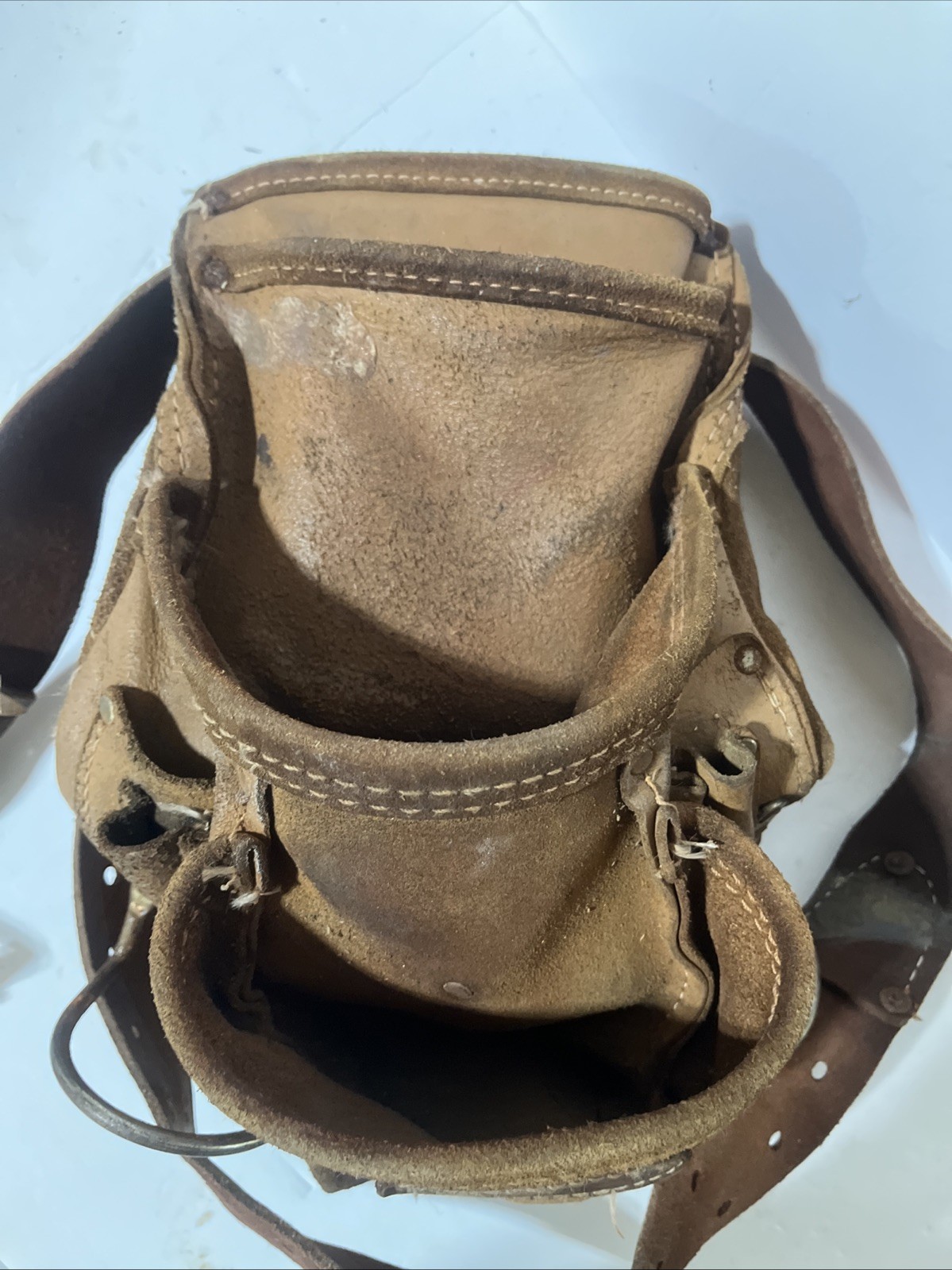 MCGUIRE NICHOLAS CARPENTERS TOOL POUCH BELT LEATHER 4 POCKET HAMMER LOOPS PENCIL