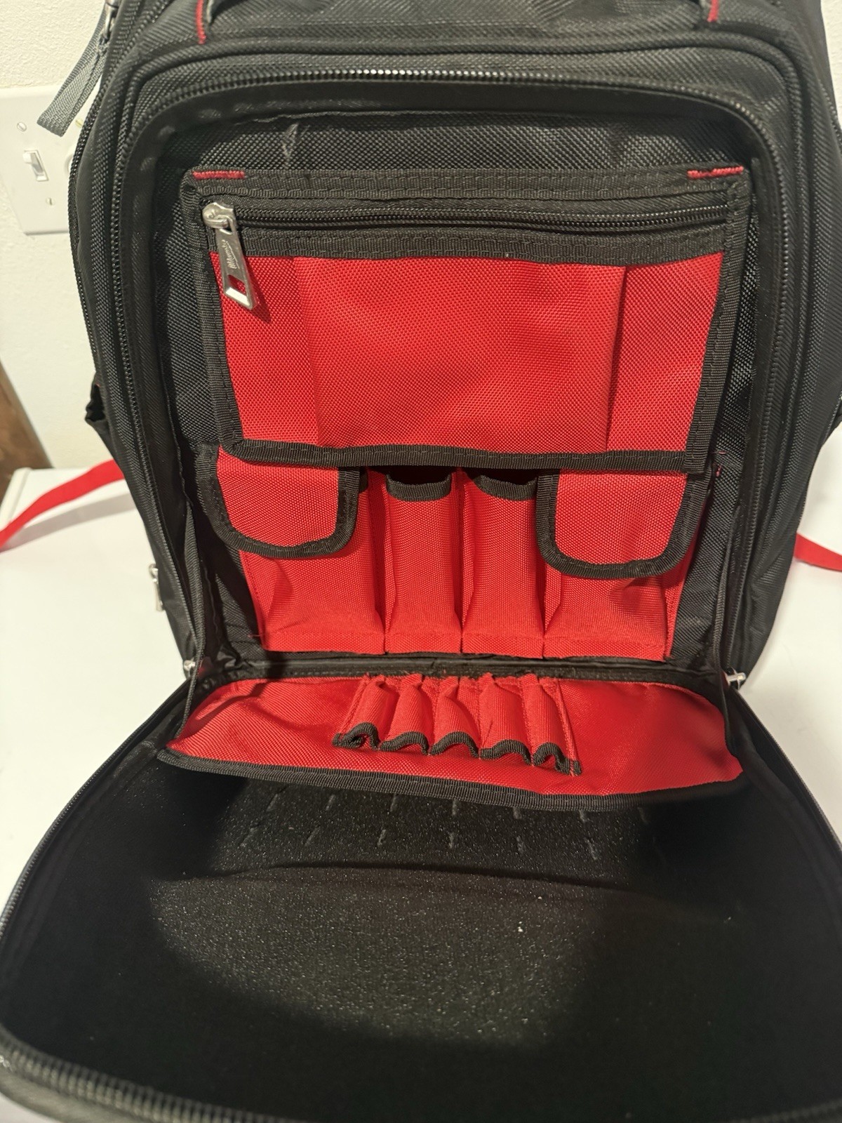 Milwaukee 48-22-8301 PACKOUT Backpack Red Black Work Tools Durable – Used