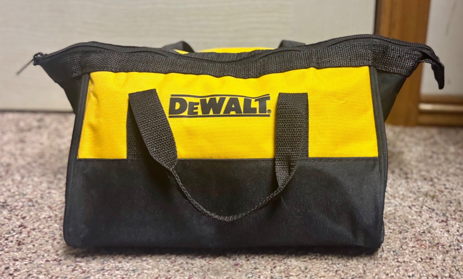 Small DEWALT TOOLS Heavy Duty Carrying Case Bag Nylon Canvas Black/Yellow 11×8.5