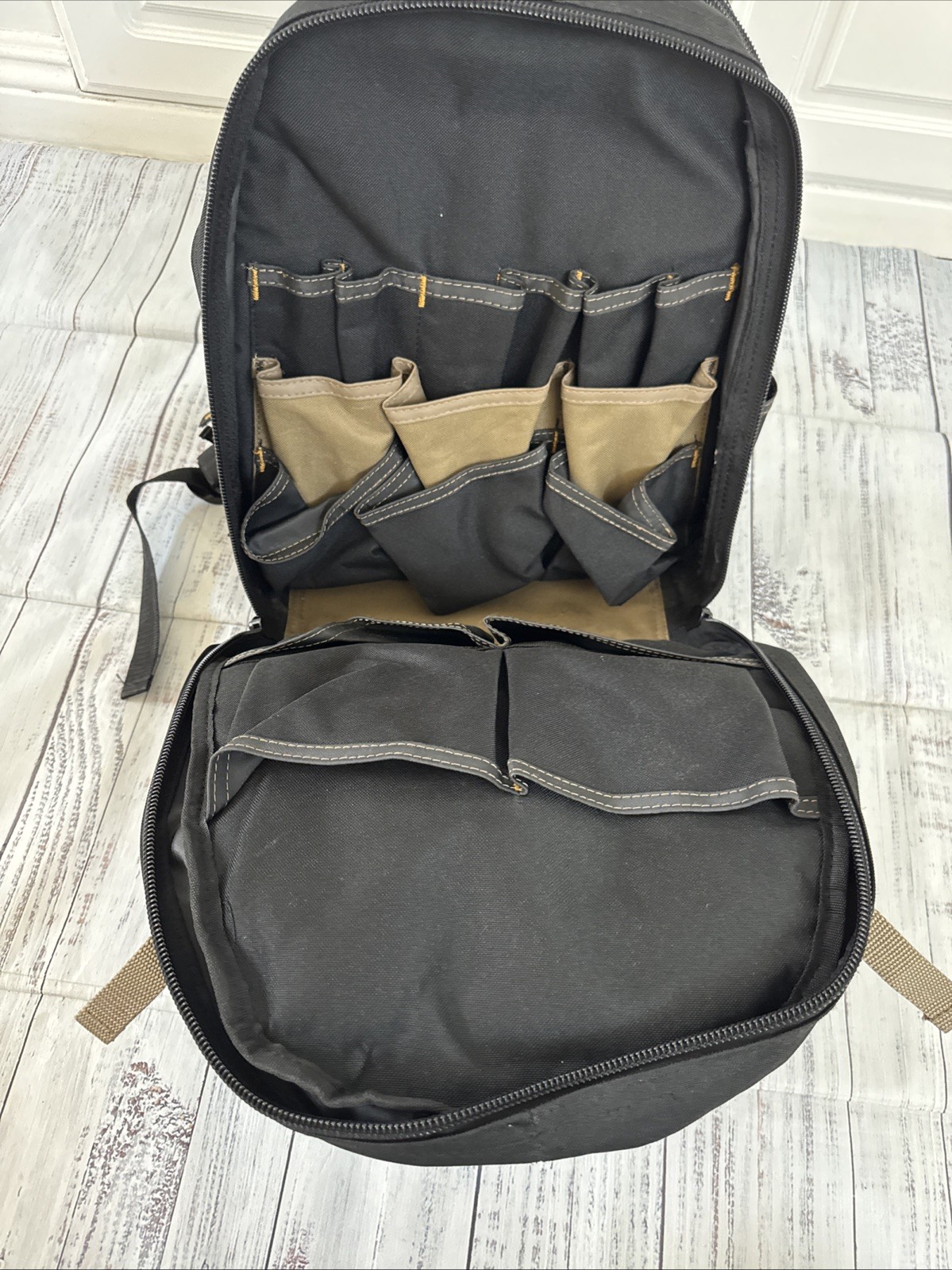 CLC Custom LeatherCraft 1134 Tool Backpack Work Bag 48 Pocket Work Gear