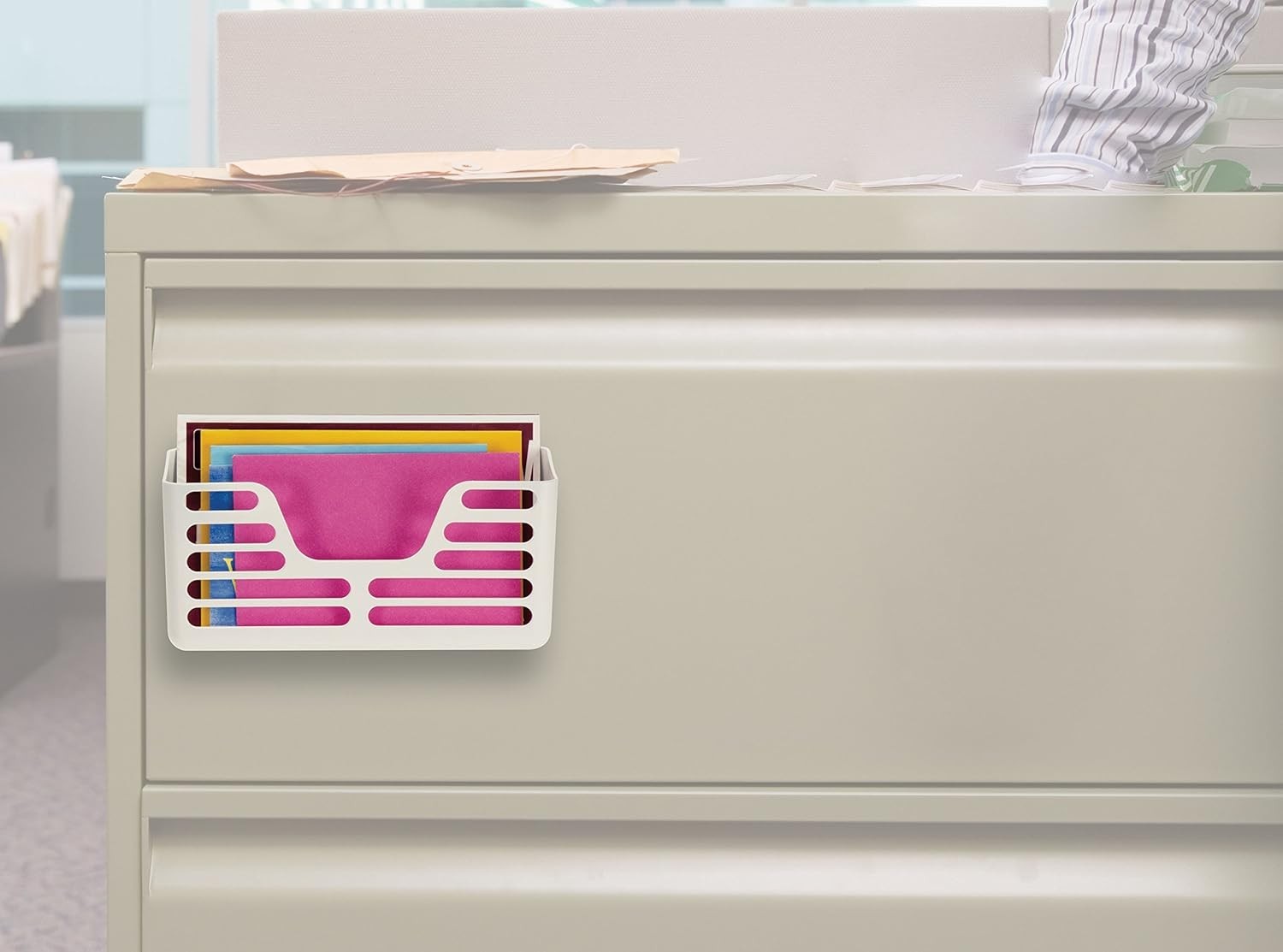 Elegant White Magnetic Pocket Organizer – Perfect for Home or Office Spaces