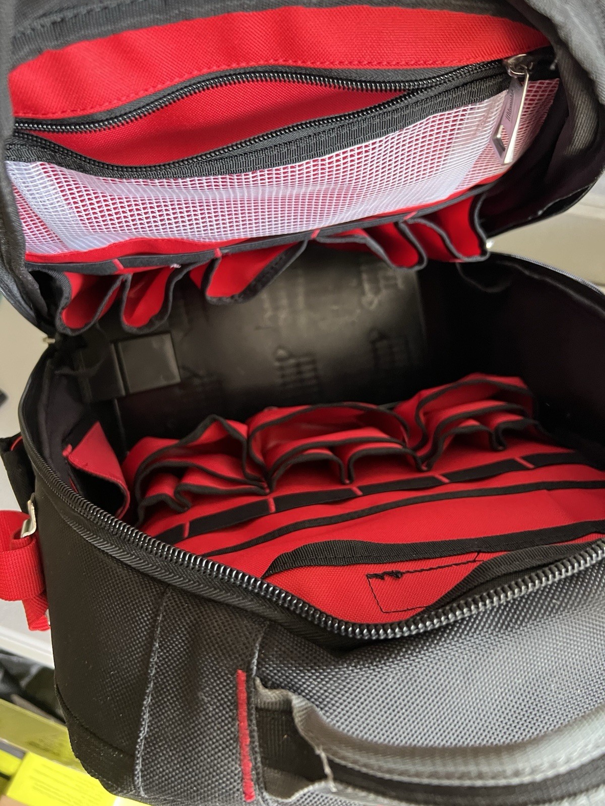Milwaukee 48-Pocket Tear-Resistant PACKOUT Modular Storage Backpack NEEDS REPAIR