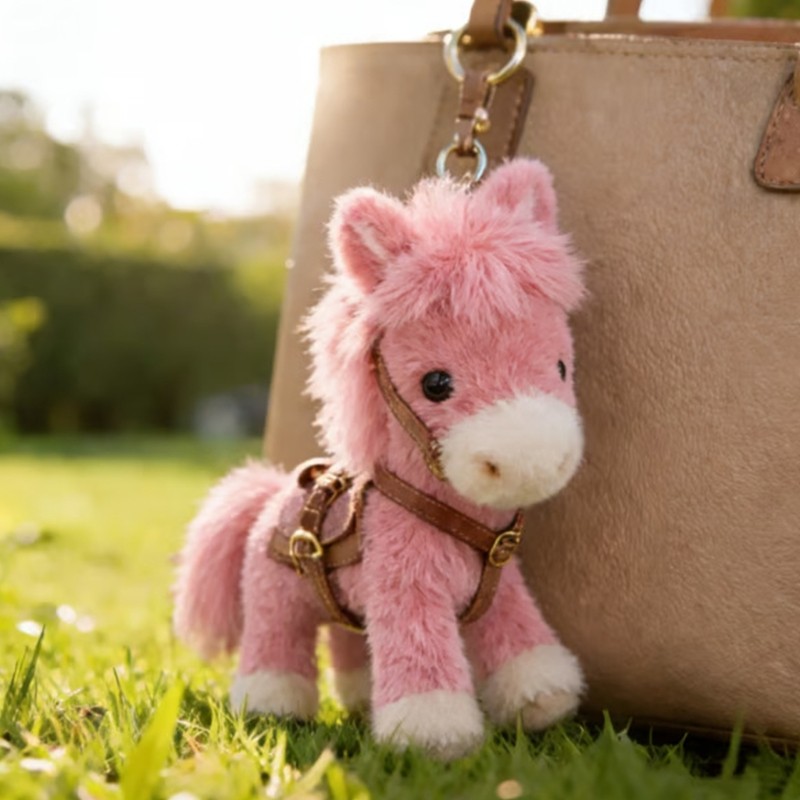 Elegant Furry Small Horse Key Supervisor With Treated Metal For Everyday Use
