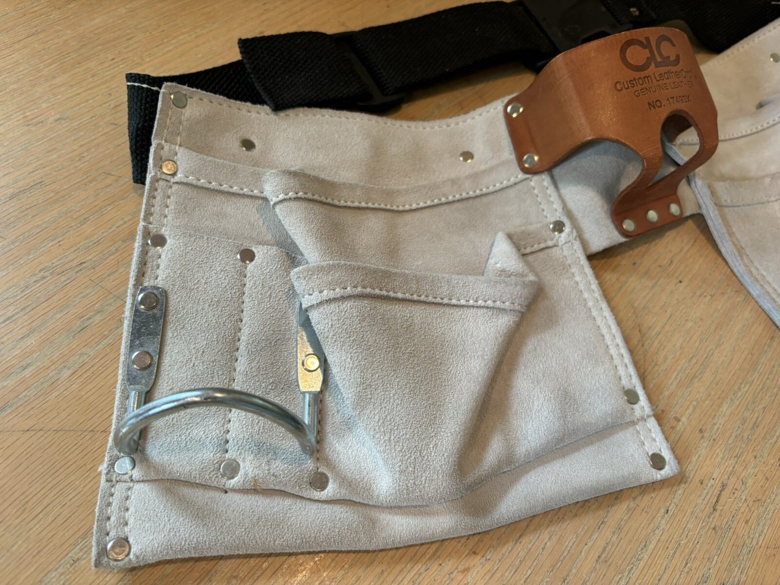 17493X CLC Custom Leather Craft TOOL BELT Carpenter Pouch Grey ADJ BELT Like New