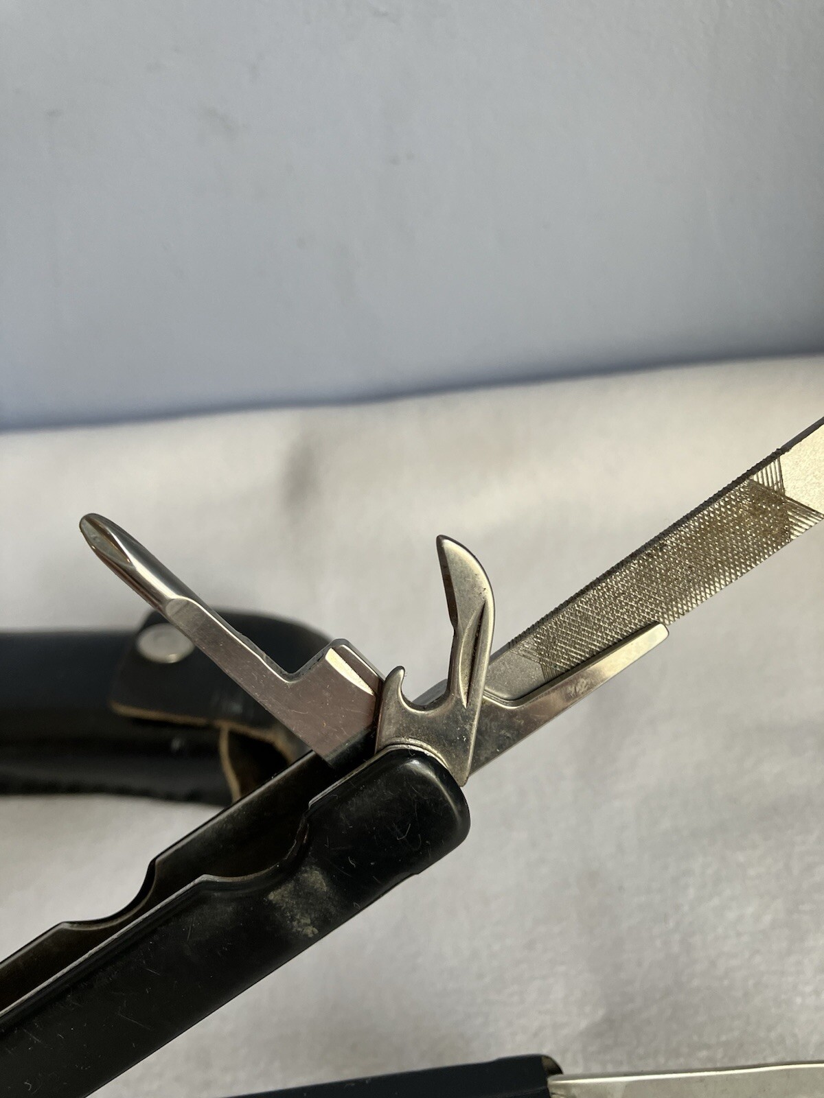 Servistar 9-in-1 Multi tool With Leather Case For Belt