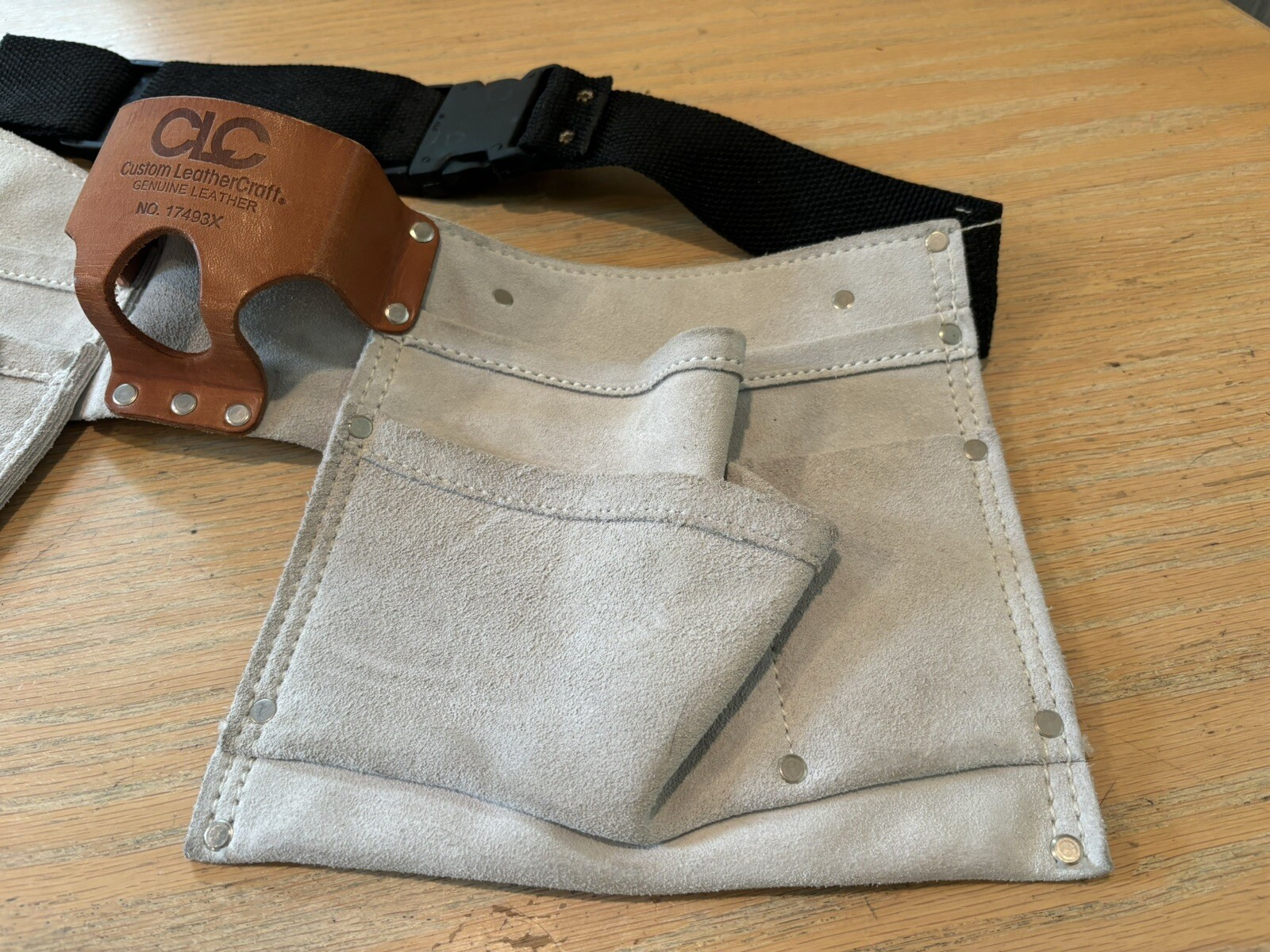17493X CLC Custom Leather Craft TOOL BELT Carpenter Pouch Grey ADJ BELT Like New
