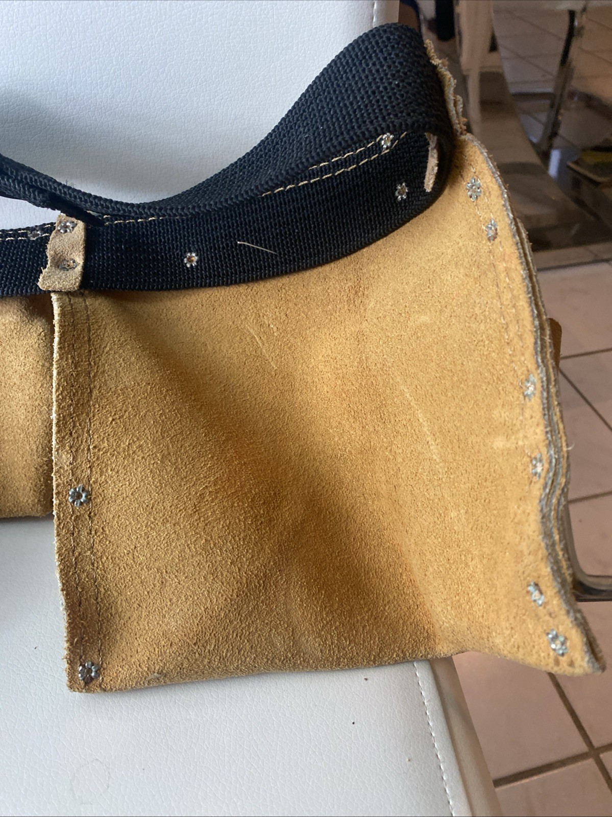 AWP L490 Heavy Duty Leather Suede Carpenter’s AdjustableTool Belt