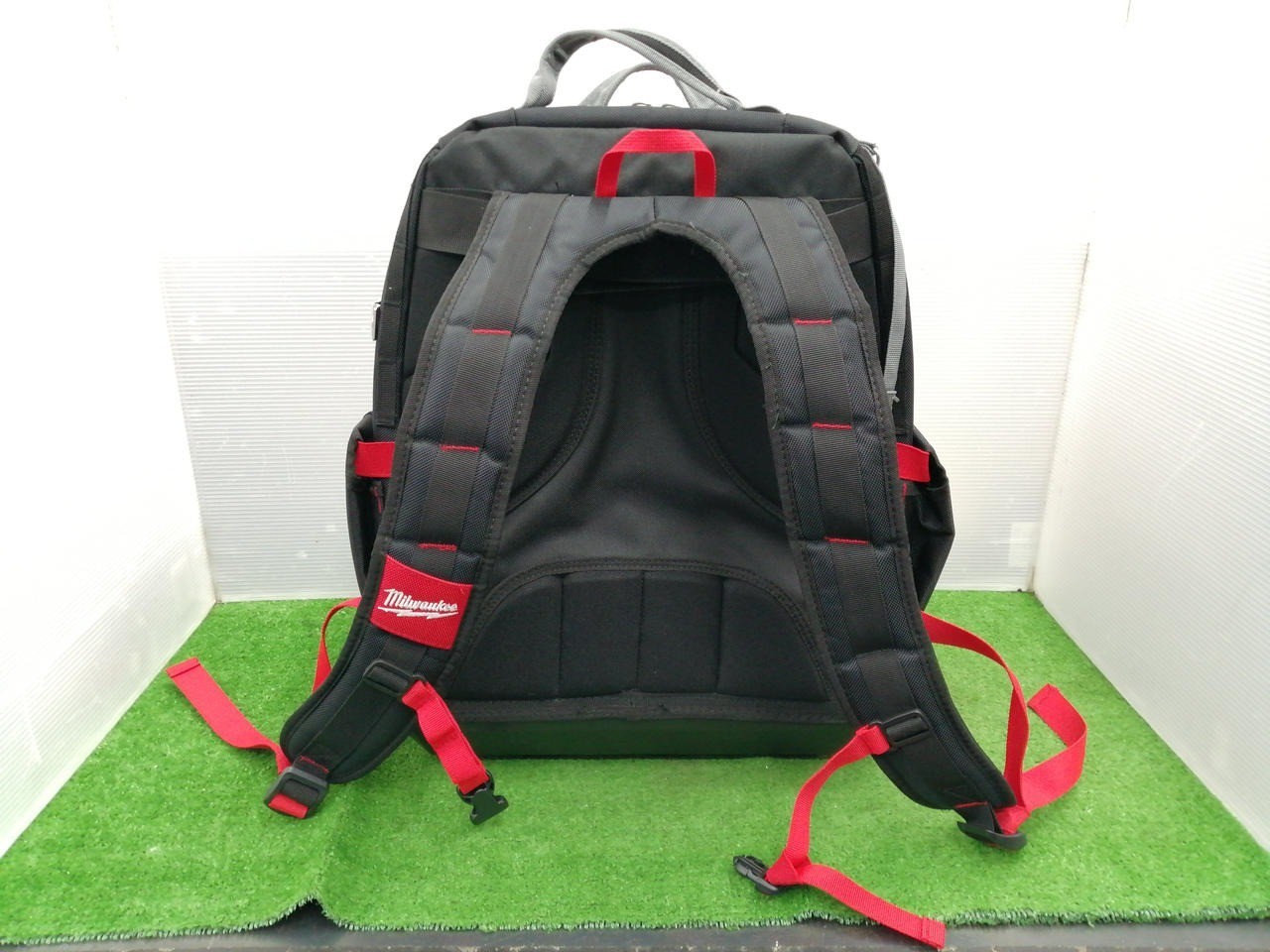 Milwaukee PACKOUT Backpack 48-22-8301 Tool Storage Bag Excellent Used
