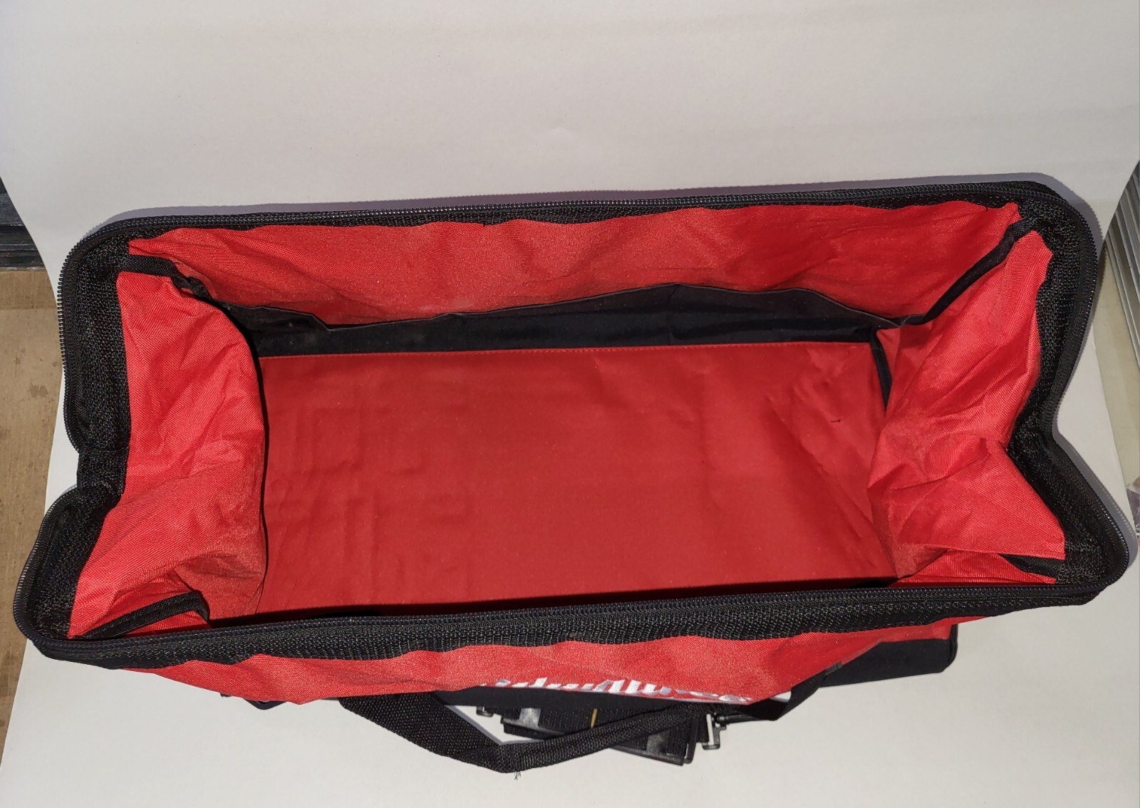 NEW Milwaukee Bag 24″ long Fits Underground Cable Cutter 2776-20 BAG ONLY