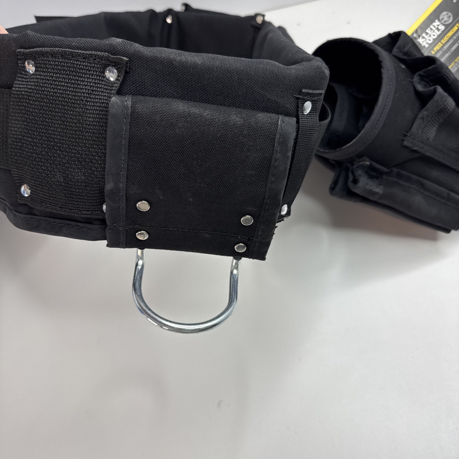 Klein Tools 5710XL Electrician’s Padded Tool Belt Pouch Combo 27 Pockets 4-Piece
