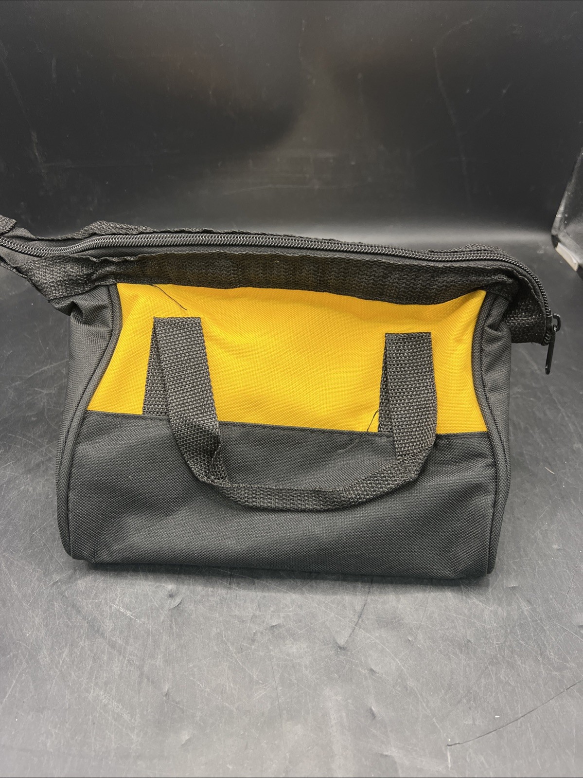 DEWALT Small Tool Tote Bag N655010 – 9″ x 9″ x 8″, Black/Yellow