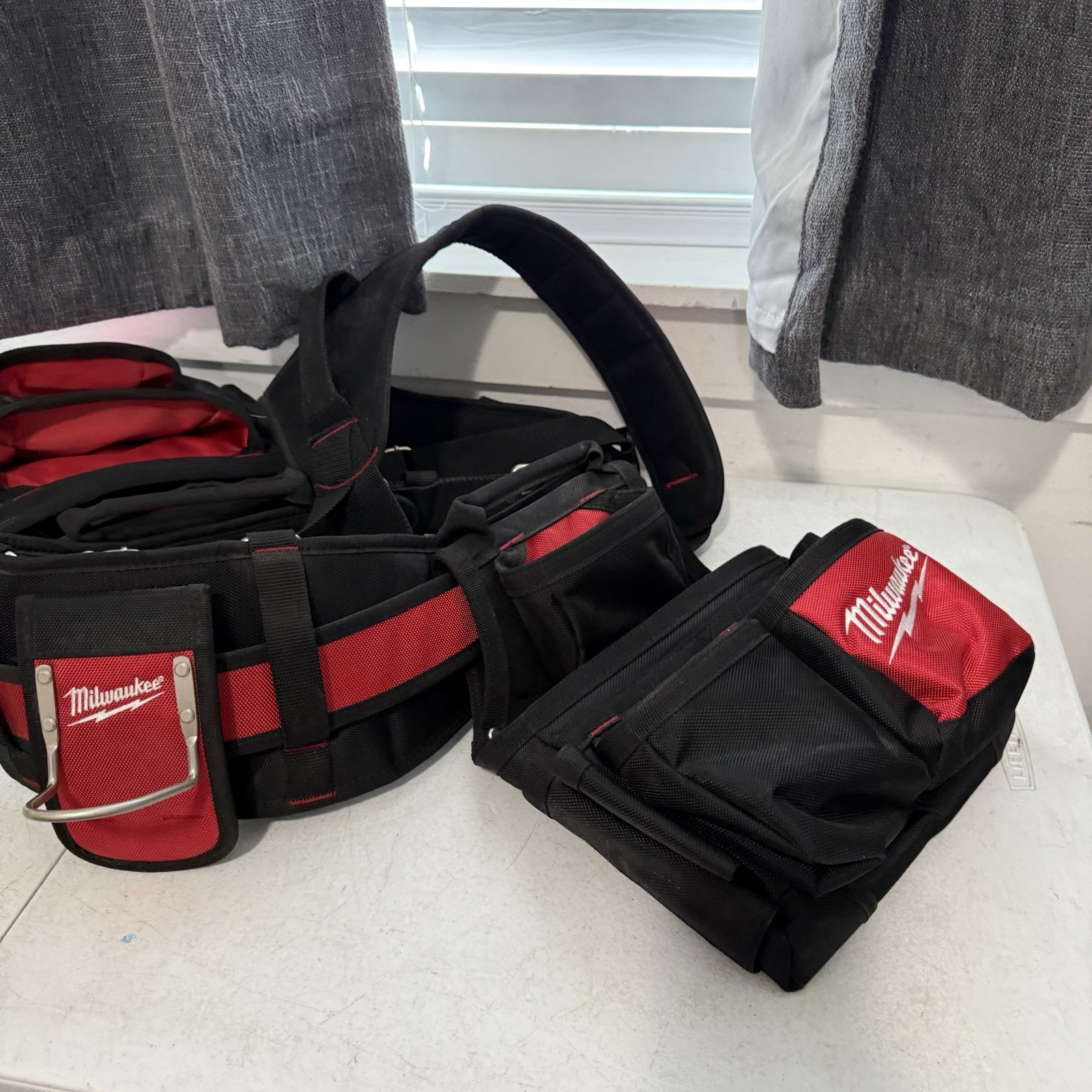 Milwaukee General Contractor Work Waist Tool Belt with Suspension Rig
