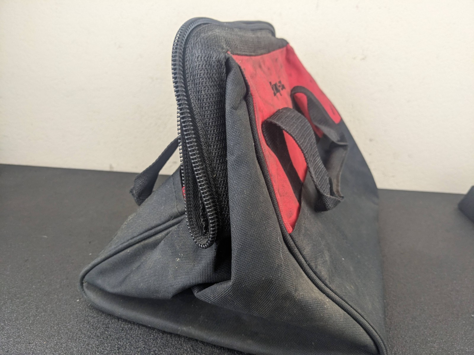#bl239 Snap On Tools Power Tool Tote Bag/Tool Carry Bag W/Handle Red
