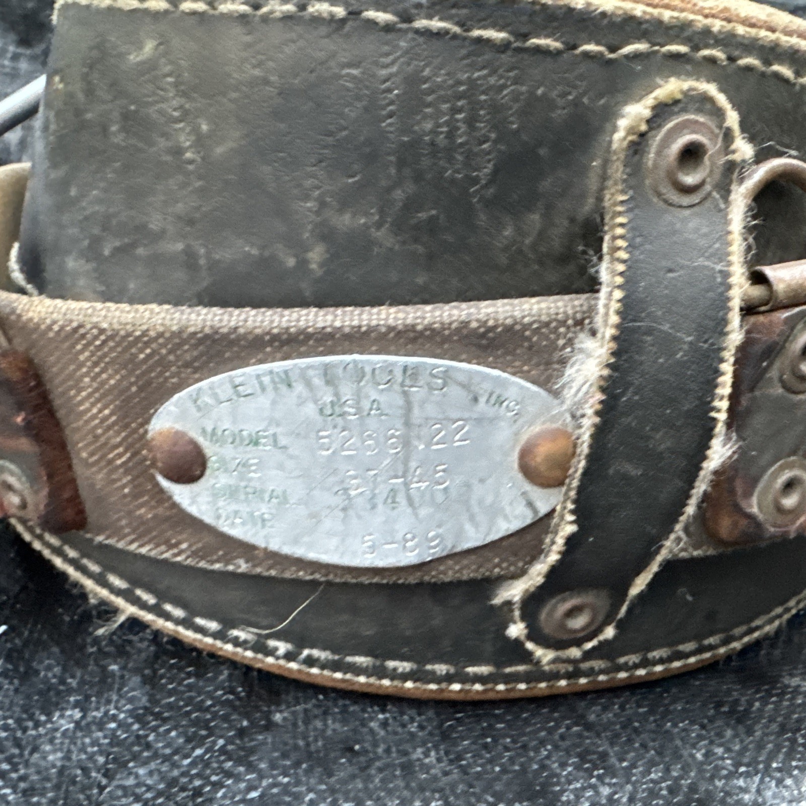 Klein Tools 5266N20 Lineman Belt Size 37 To 45