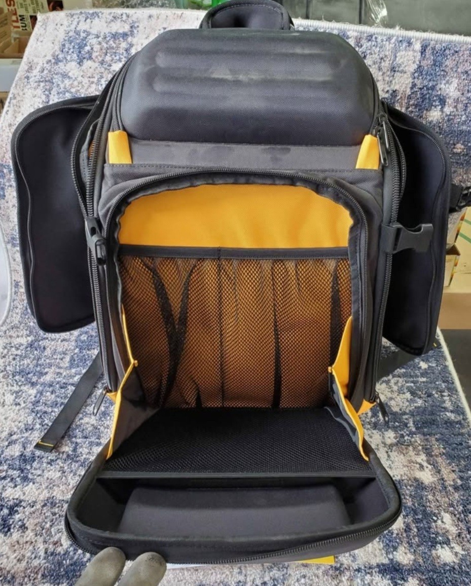 Fluke Pack30 Industrial-Grade Professional Tool Backpack with 30 Pockets