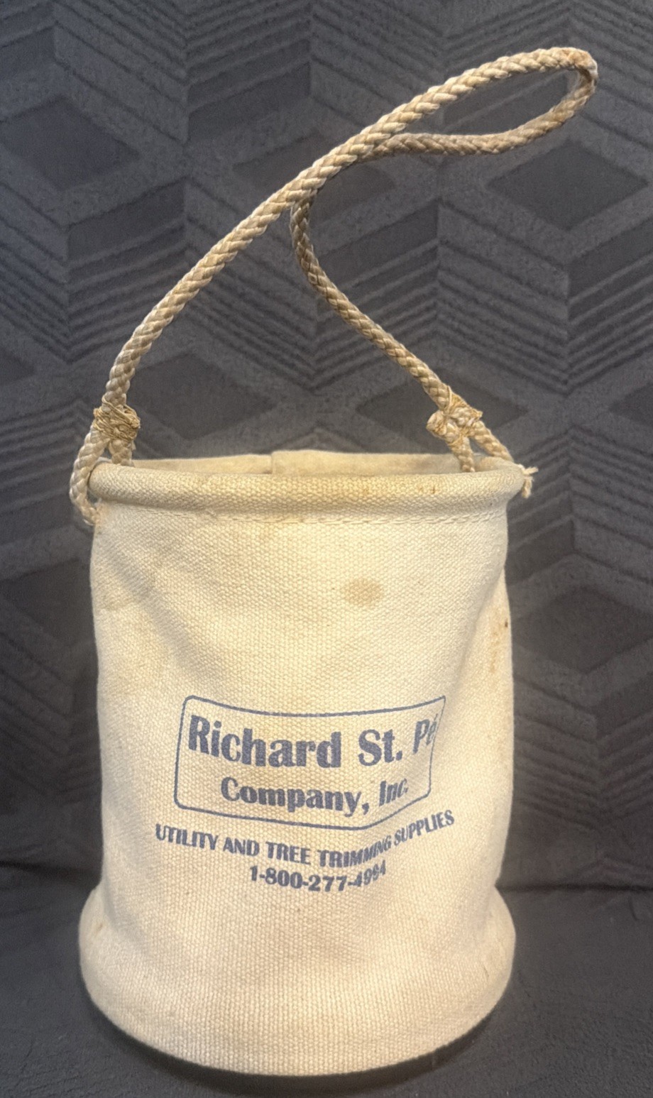 VINTAGE CANVAS LINEMAN TOOL BUCKET RUBBER BOTTOM ROPE HANDLE