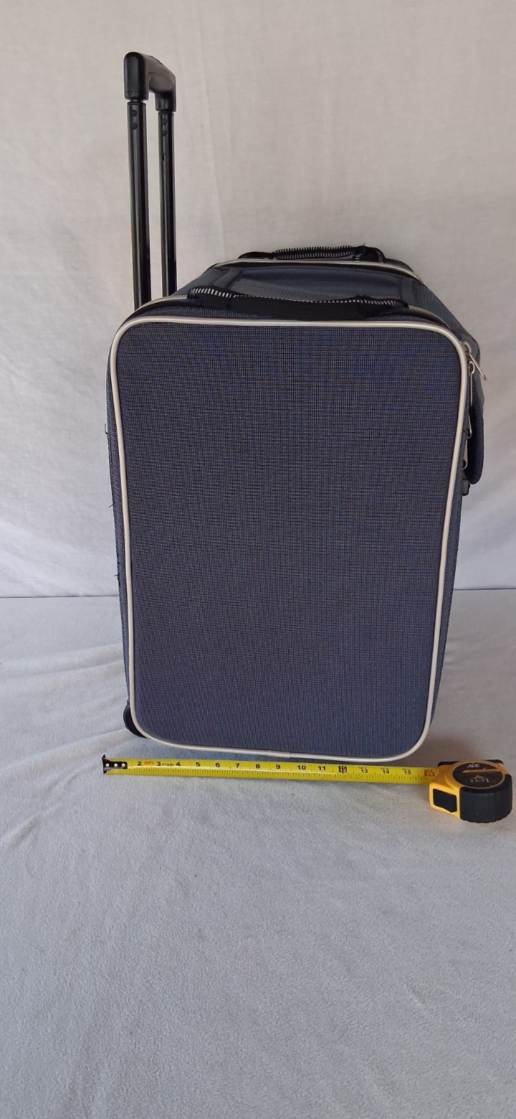 Fiskars Portable Rolling Wheels/ Spinner Multiple Pockets Waterproof Tool Bag BL