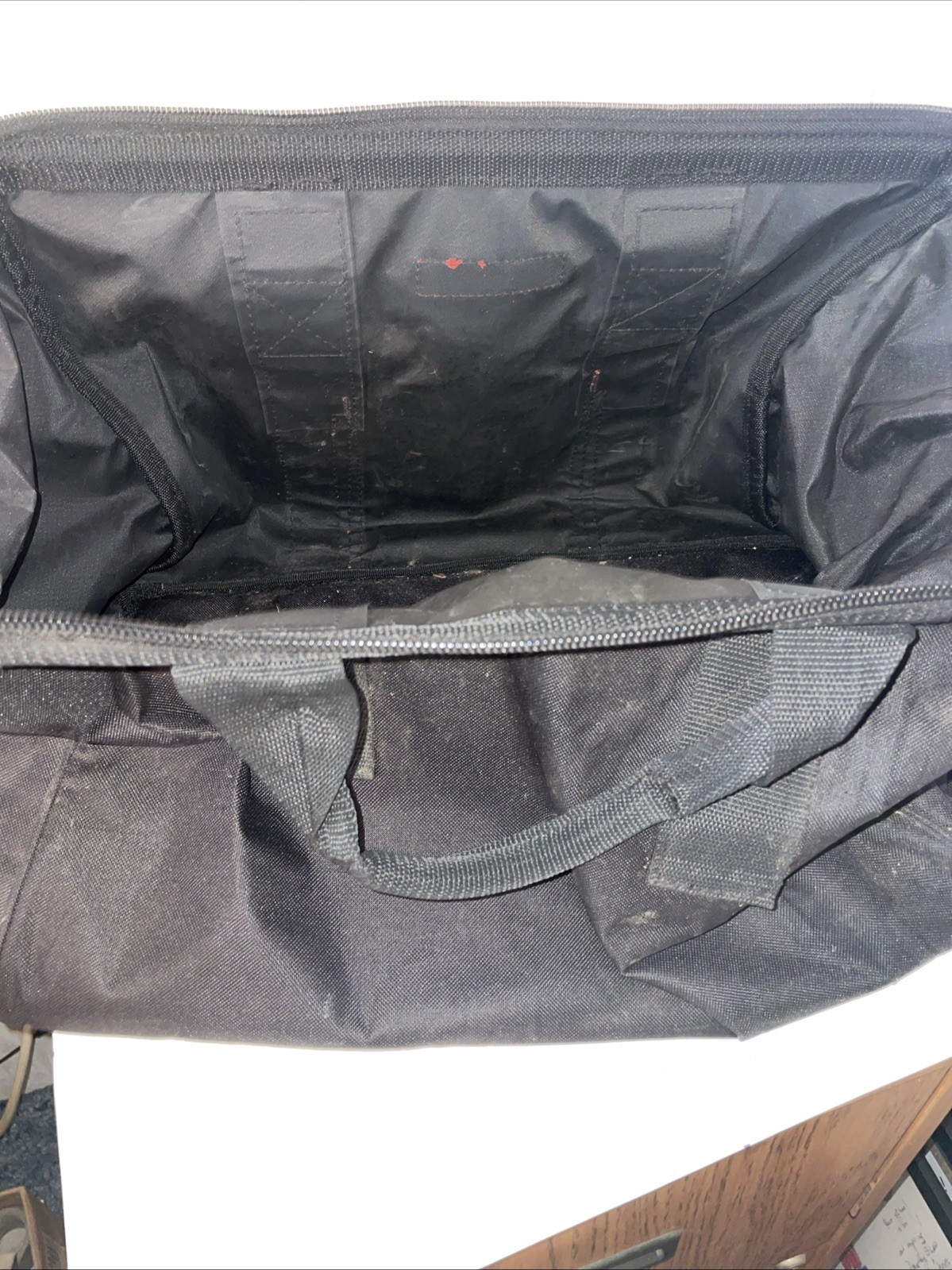 Craftsman 37537 Tool Bag Canvas Zipper Tote 18″ x 11″x12″ Black/Red – Pre owned