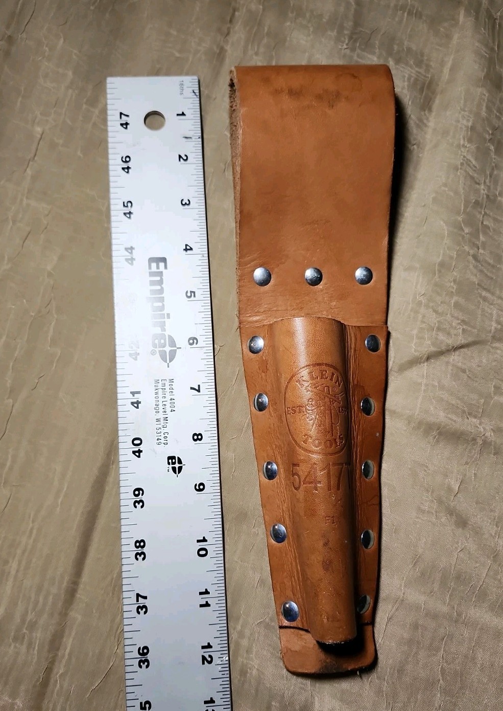 Klein Tools 5417T Leather Bull Pin/Bolt Bag, Tunnel Loop