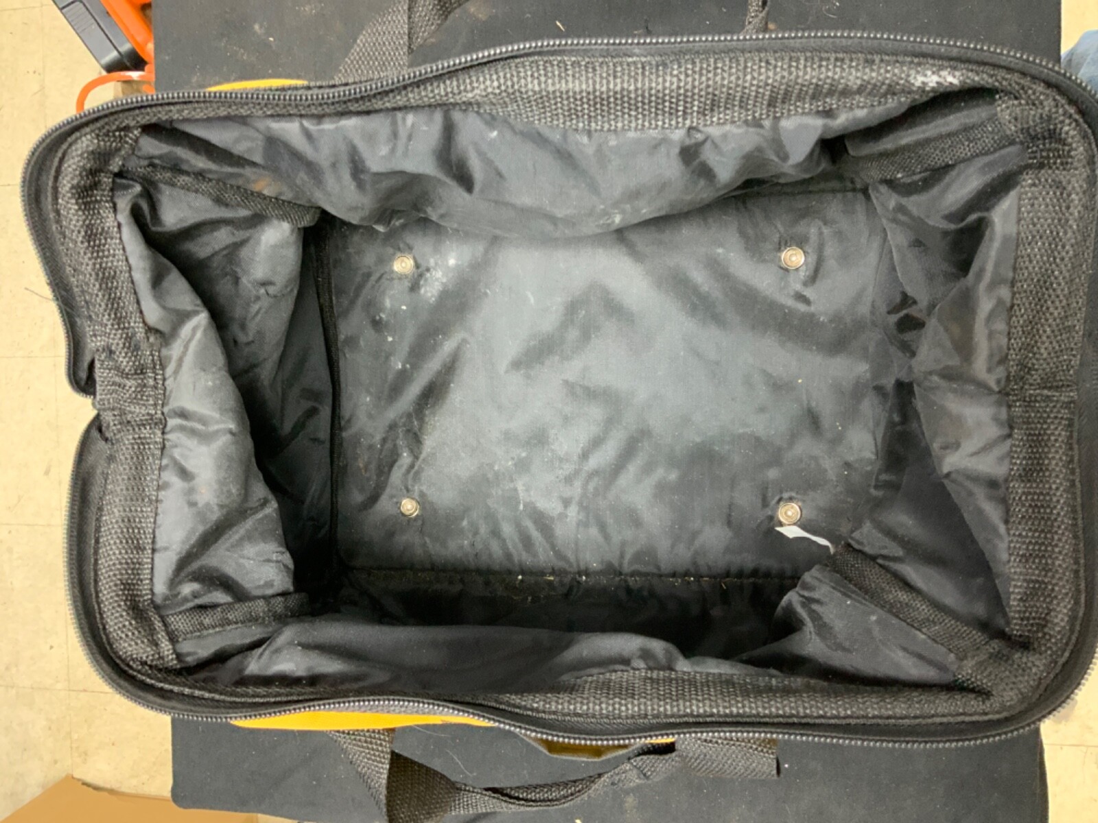 DeWalt Nylon 13″ x 9″ x 9″ Contractors Medium Tool Bag Tote Carrying Case BARE